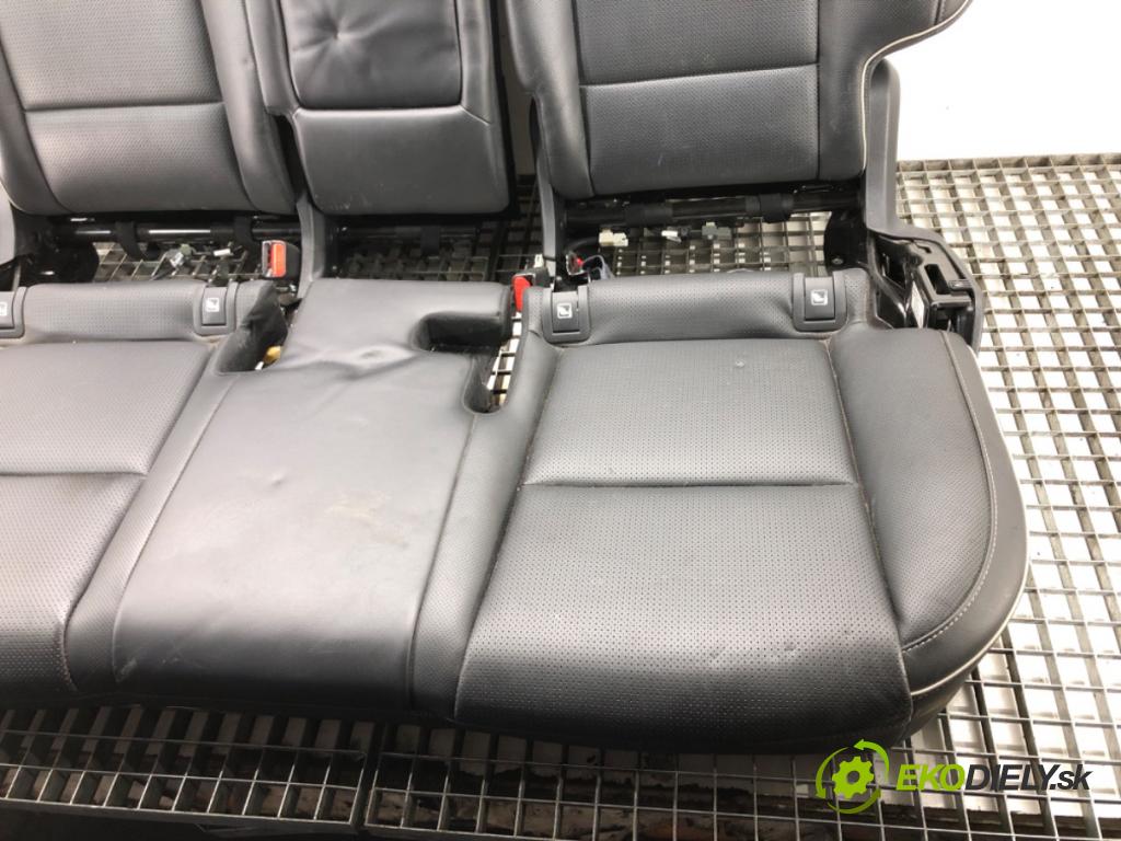 KIA SPORTAGE IV (QL, QLE) 2015 - 2022    1.6 T-GDI 130 kW [177 KM] benzyna 2015 - 2022  Sedadlo druhý RIADOK: