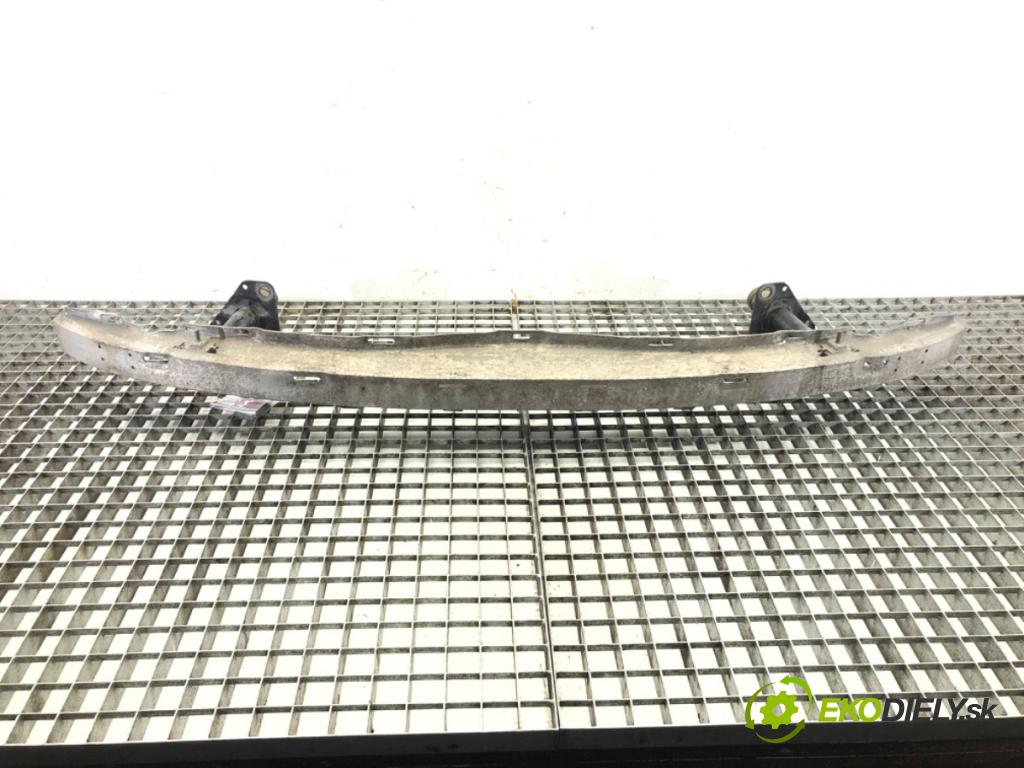 AUDI A4 B5 (8D2) 1994 - 2001    1.9 TDI 81 kW [110 KM] olej napędowy 1995 - 2000  výztuha nárazníka přední část  (Výztuhy přední)