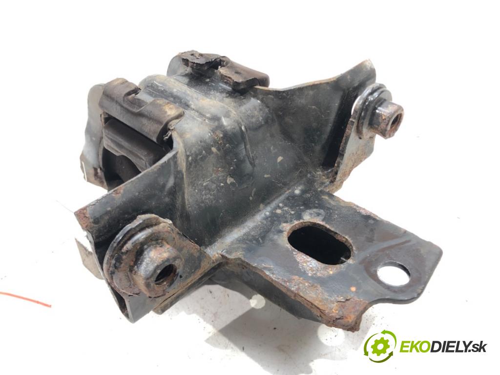 SKODA FABIA III Kombi (NJ5) 2014 - 2022    1.0 55 kW [75 KM] benzyna 2014 - 2022  AirBag Motor  (Držiaky motora)