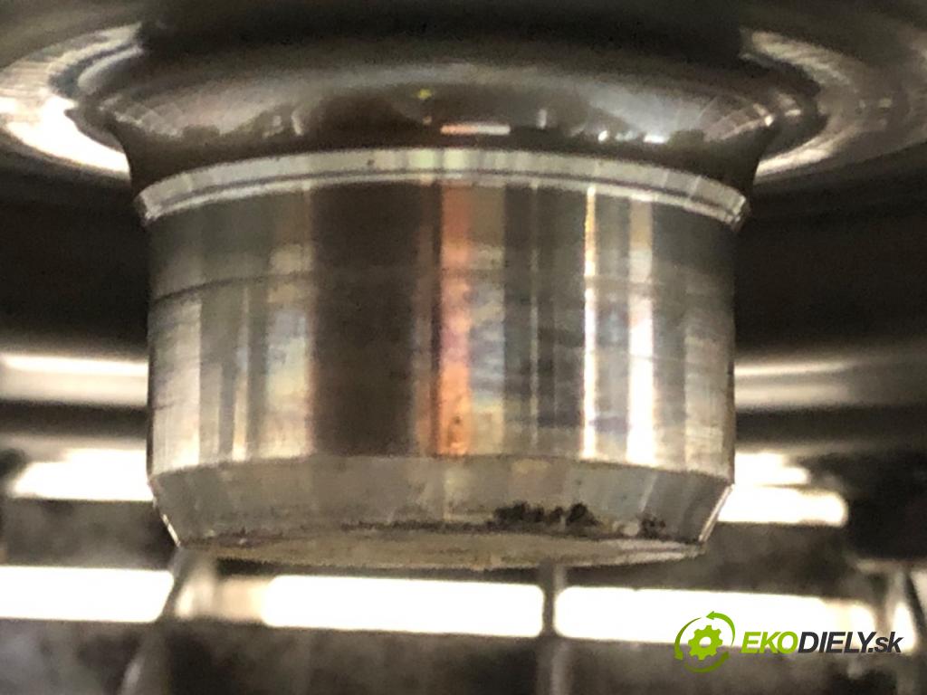 MITSUBISHI PAJERO III (V7_W, V6_W) 1999 - 2007    3.2 Di-D (V68W) 118 kW [160 KM] olej napędowy 2000  Spojková sada (bez ložiska)  (Kompletné sady (bez ložiska))