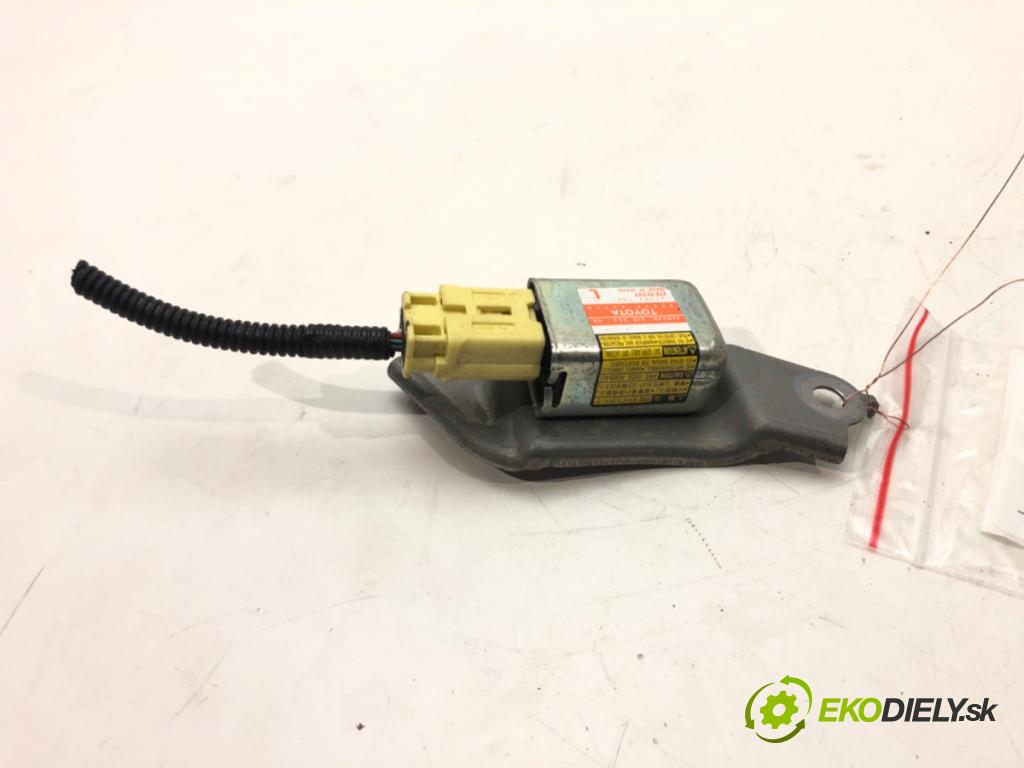 LEXUS RX (_U3_) 2003 - 2008    350 (GSU30_) 203 kW [276 KM] benzyna 2006 - 2008  Snímač nárazu 89834-0E010 (Snímače nárazu)