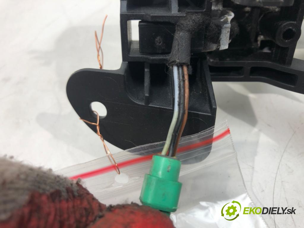 FORD C-MAX II (DXA/CB7, DXA/CEU) 2010 - 2019    1.6 TDCi 85 kW [115 KM] olej napędowy 2010 - 2019  Kľučka vonkajšia pravy zad