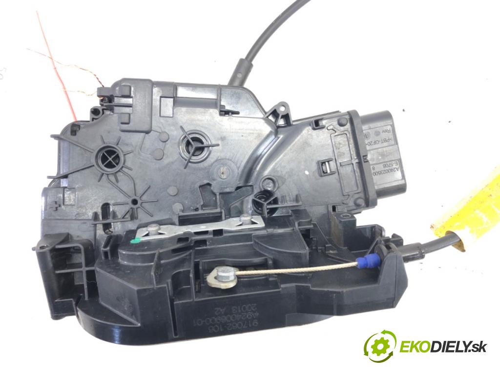 FORD C-MAX II (DXA/CB7, DXA/CEU) 2010 - 2019    1.6 TDCi 85 kW [115 KM] olej napędowy 2010 - 2019  zámok dveře pravý zadní část AM5A-U26412-CG
