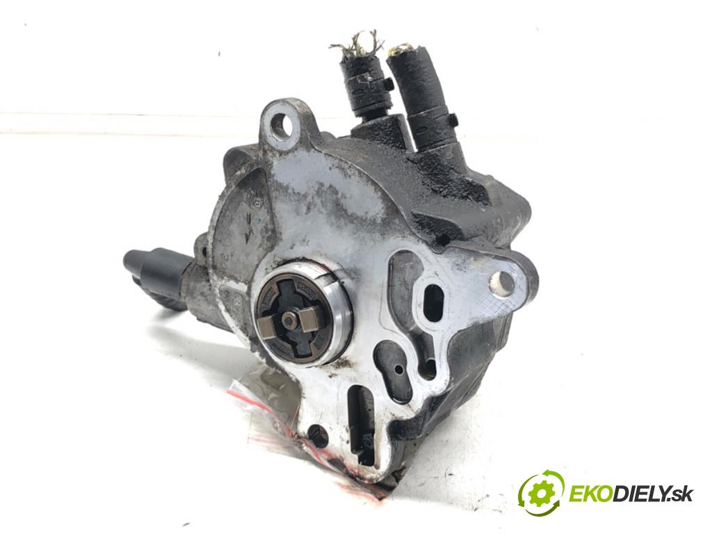 VW PASSAT B6 (3C2) 2005 - 2010    2.0 TDI 103 kW [140 KM] olej napędowy 2005 - 2009  pumpa vakuová 03G145209