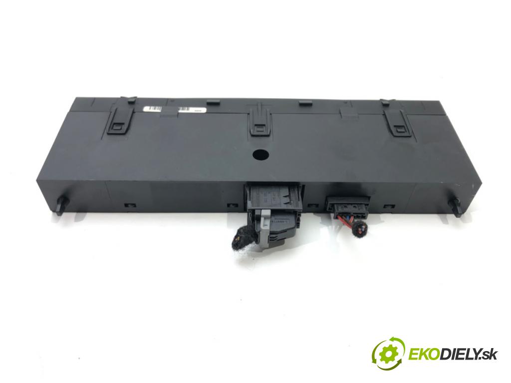 BMW 5 (E60) 2001 - 2010    523 i 130 kW [177 KM] benzyna 2004 - 2007  Modul PDC 13580860 (Ostatné)