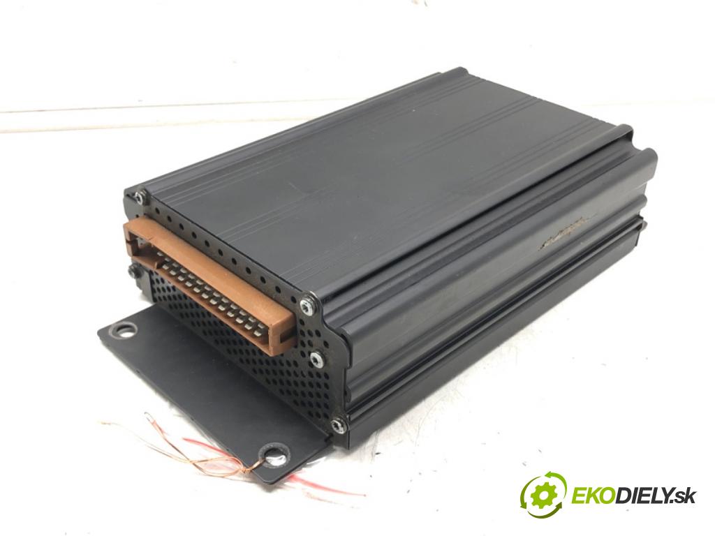 AUDI A6 C5 Avant (4B5) 1997 - 2005    2.5 TDI 120 kW [163 KM] olej napędowy 2002 - 2005  Zosilňovač BOSE  (Zosilňovače)