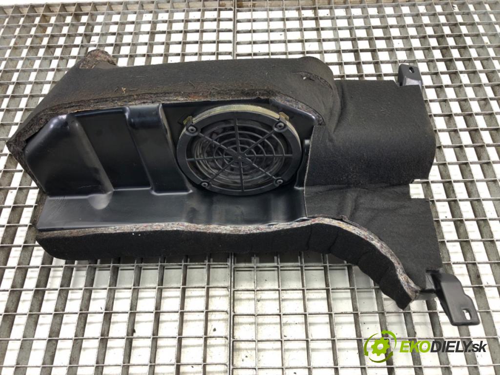 AUDI A6 C5 Avant (4B5) 1997 - 2005    2.5 TDI 120 kW [163 KM] olej napędowy 2002 - 2005  subwoofer BOSE 4B9035382A (Audio zariadenia)