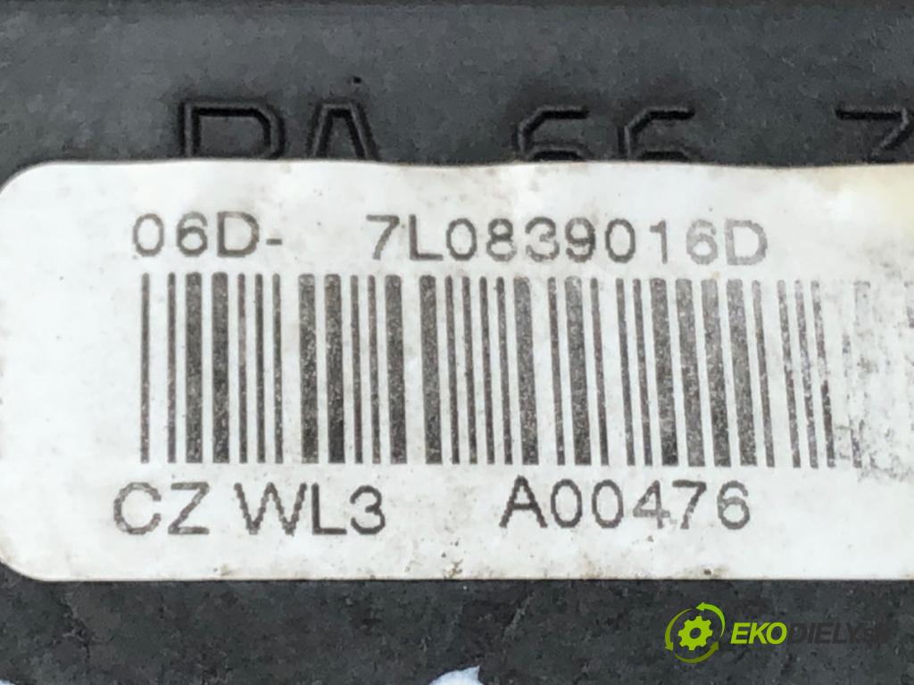 SKODA OCTAVIA II Combi (1Z5) 2004 - 2013    1.9 TDI 77 kW [105 KM] olej napędowy 2004 - 2010  zámok dveře pravý zadní část 7L0839016D