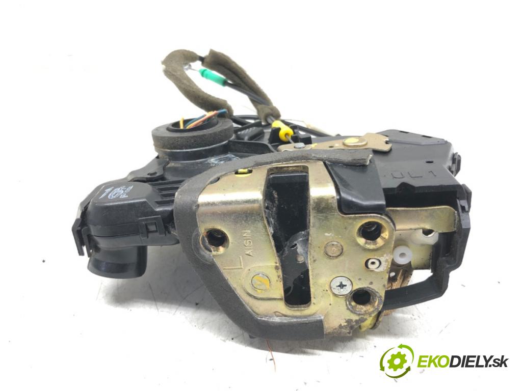 TOYOTA COROLLA Verso (ZER_, ZZE12_, R1_) 2004 - 2009    2.0 D-4D (CUR10_) 85 kW [116 KM] olej napędowy 200  zámok dveře levý přední část 