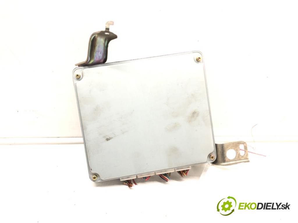 TOYOTA COROLLA Verso (ZER_, ZZE12_, R1_) 2004 - 2009    2.0 D-4D (CUR10_) 85 kW [116 KM] olej napędowy 200  riadiaca jednotka Motor 89661-0F010 (Riadiace jednotky)