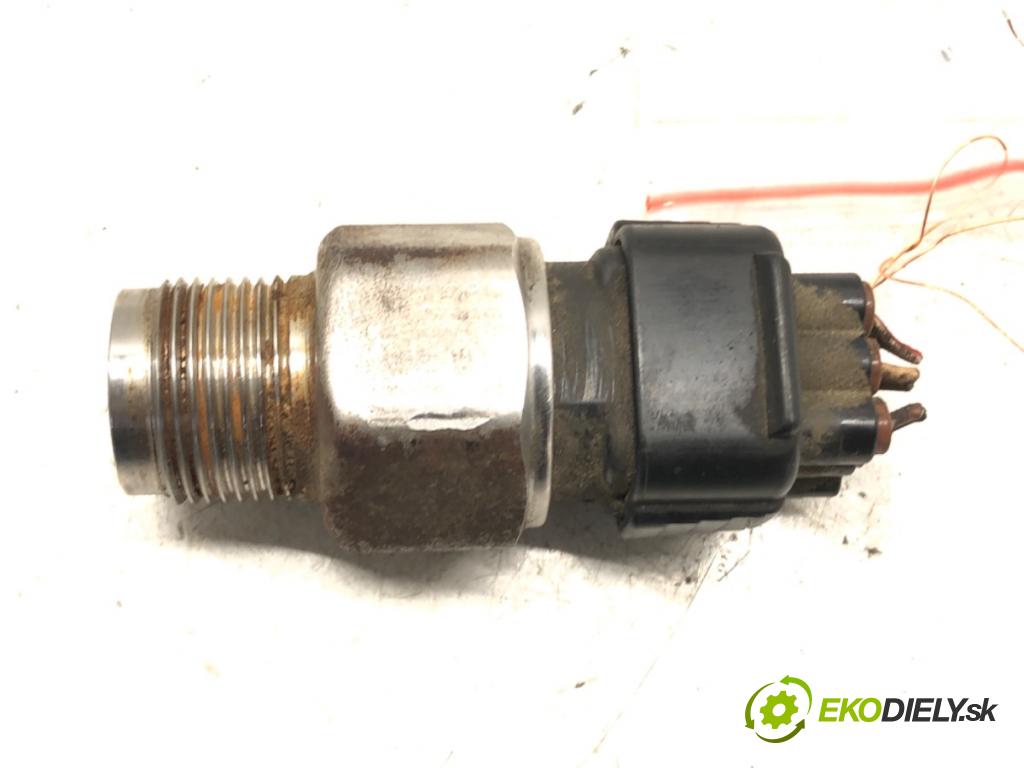 TOYOTA COROLLA Verso (ZER_, ZZE12_, R1_) 2004 - 2009    2.0 D-4D (CUR10_) 85 kW [116 KM] olej napędowy 200  Snímač tlaku paliva 89458-60010 (Snímače)