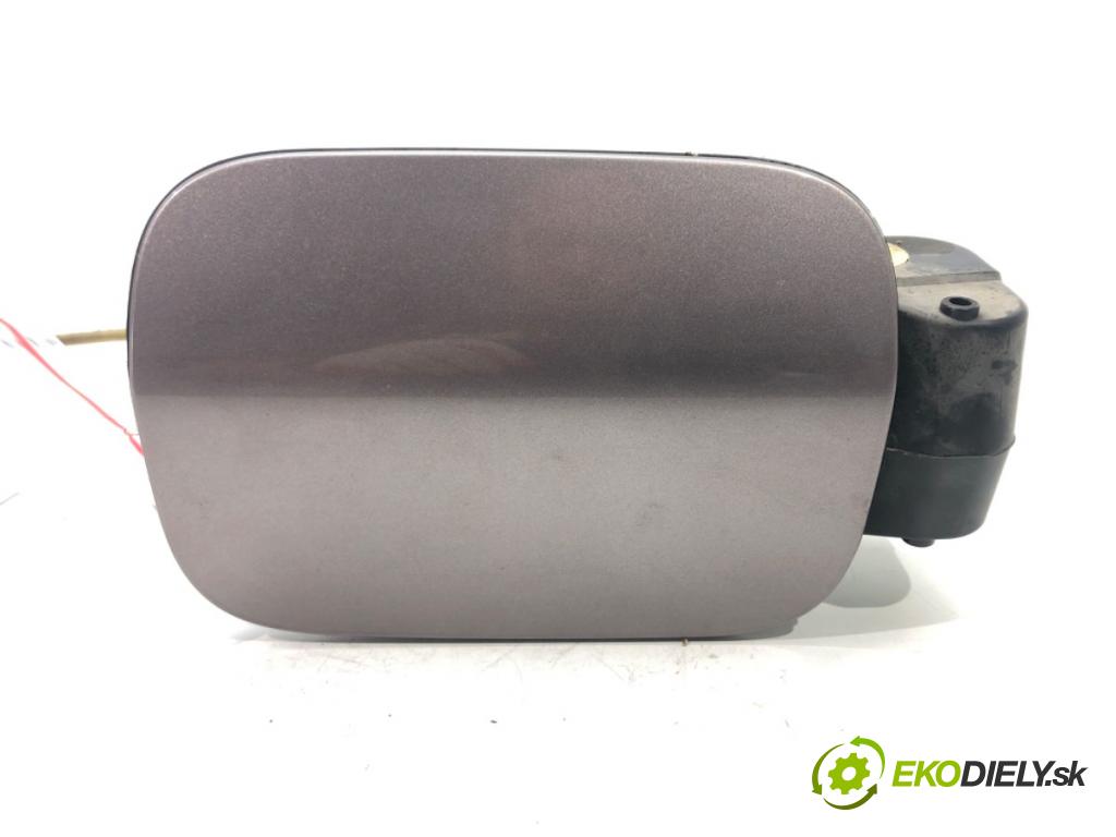 SKODA SUPERB II Kombi (3T5) 2009 - 2015    1.6 TDI 77 kW [105 KM] olej napędowy 2010 - 2015  Dvierka nádrže paliva  (Ostatné)