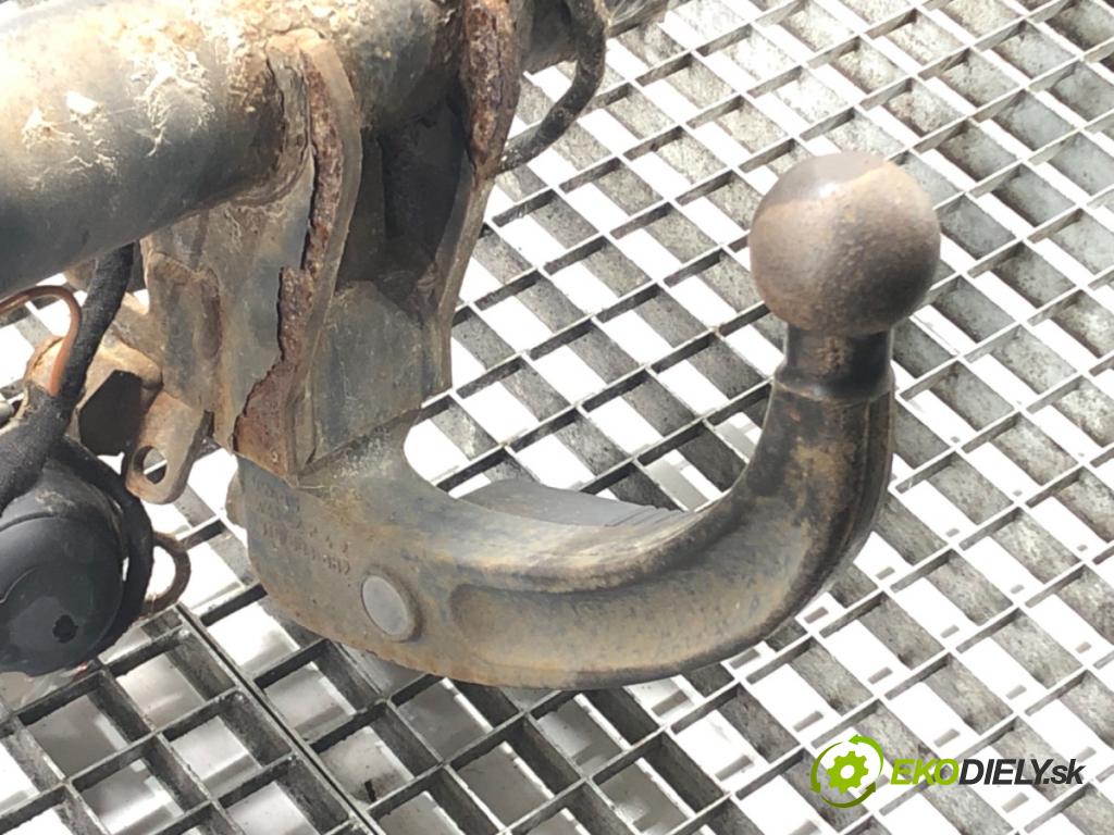 SKODA SUPERB II Kombi (3T5) 2009 - 2015    1.6 TDI 77 kW [105 KM] olej napędowy 2010 - 2015  Hák tažné zařízení 3T0092155