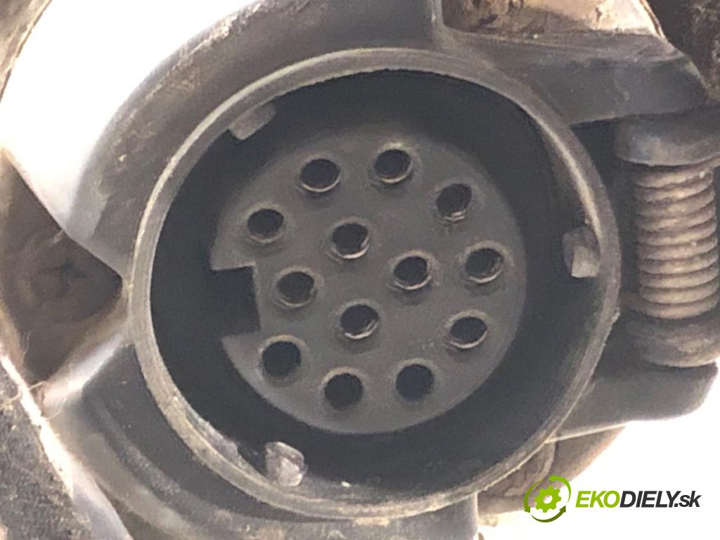 SKODA SUPERB II Kombi (3T5) 2009 - 2015    1.6 TDI 77 kW [105 KM] olej napędowy 2010 - 2015  Hák tažné zařízení 3T0092155