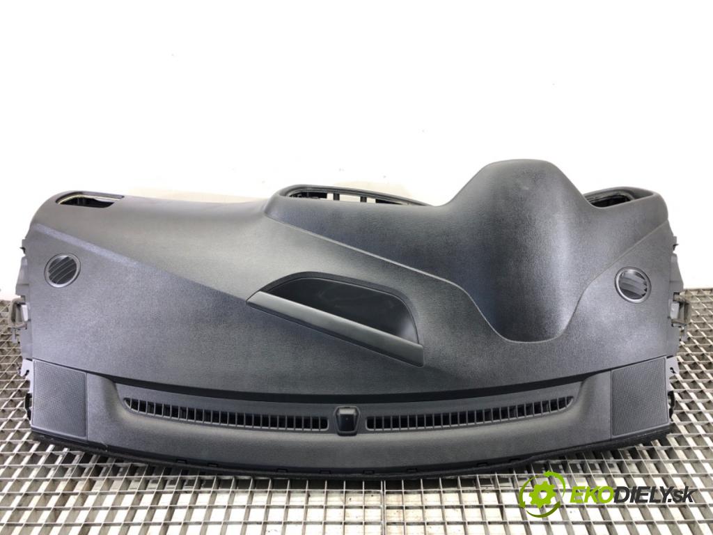 KIA CEED Sportswagon (JD) 2012 - 2018    1.6 CRDi 128 94 kW [128 KM] olej napędowy 2012 - 2  Palubná doska  (Palubné dosky)