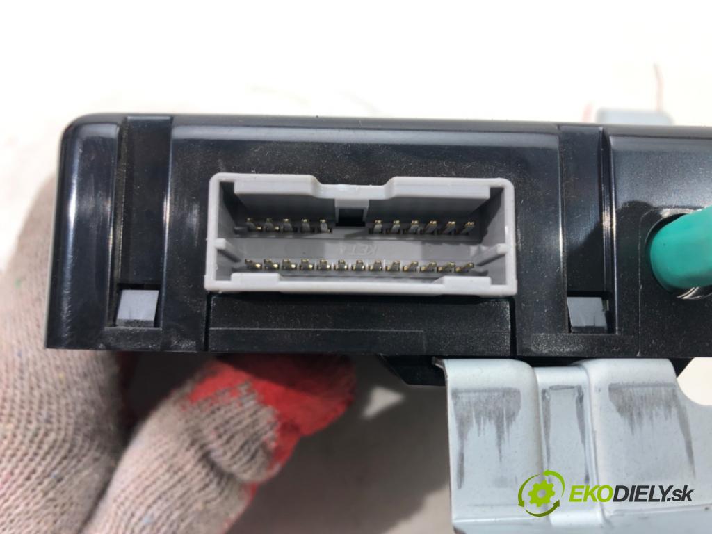 KIA CEED Sportswagon (JD) 2012 - 2018    1.6 CRDi 128 94 kW [128 KM] olej napędowy 2012 - 2  Modul komfortu 95400-A2042 (Moduly komfortu)