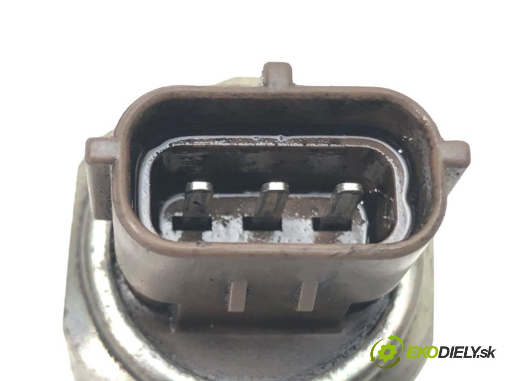 OPEL VECTRA C (Z02) 2002 - 2009    3.0 CDTi (F69) 135 kW [184 KM] olej napędowy 2005   Snímač tlaku paliva  (Snímače)