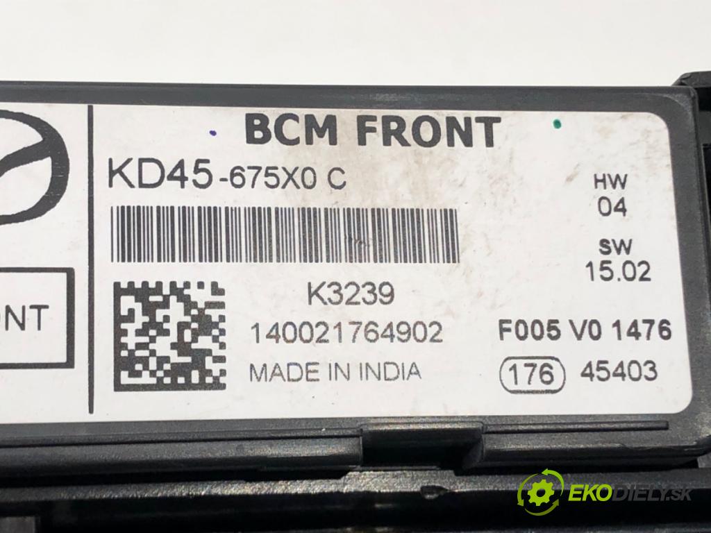 MAZDA CX-5 (KE, GH) 2011 - 2017    2.2 D (KE2FW) 129 kW [175 KM] olej napędowy 2012 -  skříňka poistková KD45675X0C (Pojistkové skříňky)