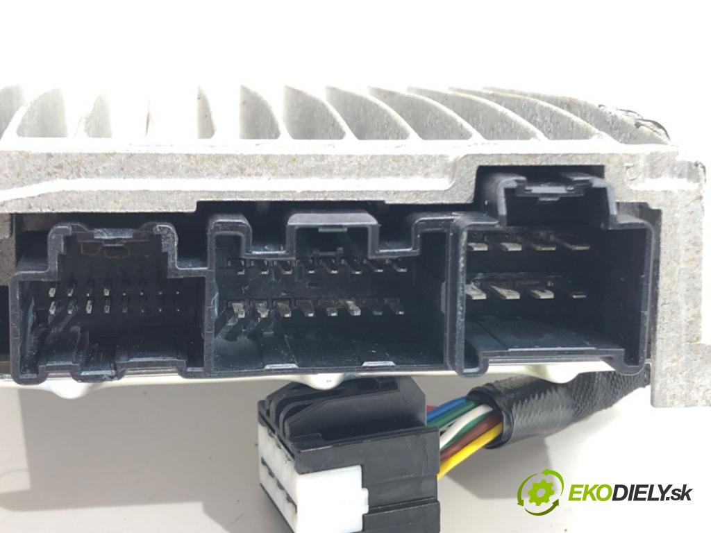 MAZDA CX-5 (KE, GH) 2011 - 2017    2.2 D (KE2FW) 129 kW [175 KM] olej napędowy 2012 -  Zosilňovač KE6866A20 (Zosilňovače)