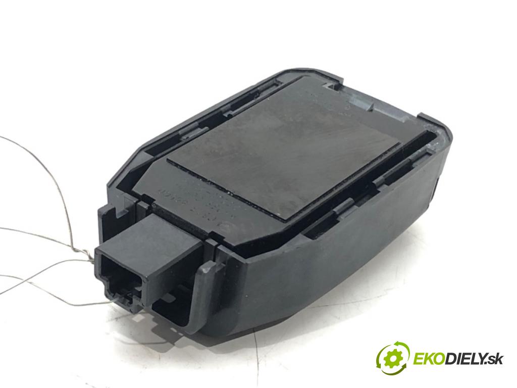 MAZDA CX-5 (KE, GH) 2011 - 2017    2.2 D (KE2FW) 129 kW [175 KM] olej napędowy 2012 -  Snímač dažďa C513665G0 (Snímače dažďa)