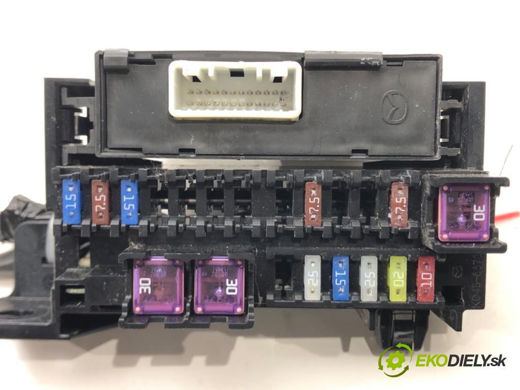 MAZDA CX-5 (KE, GH) 2011 - 2017    2.2 D (KE2FW) 129 kW [175 KM] olej napędowy 2012 -  Modul zámku centrálneho BHN9675U0A (Riadiace jednotky centrálneho zámku)