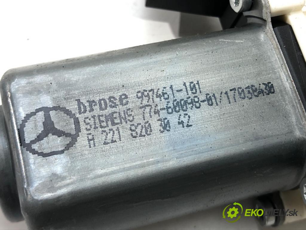 MERCEDES-BENZ KLASA S (W221) 2005 - 2013    S 320 CDI 155 kW [211 KM] olej napędowy 2005 - 201  mechanismus okna pravý zadní část A2218203042