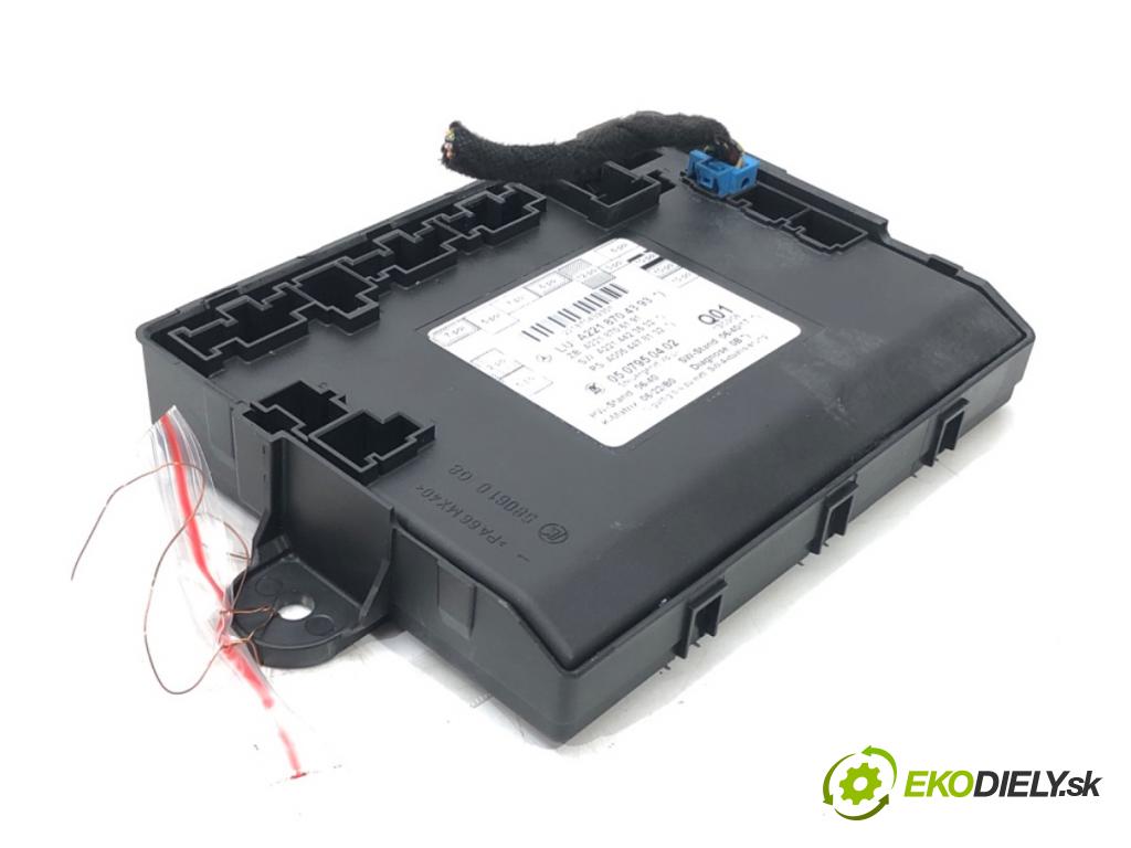 MERCEDES-BENZ W221 sedan 2008 155 kW S 320 CDI 2987 modul dveře A2218704393