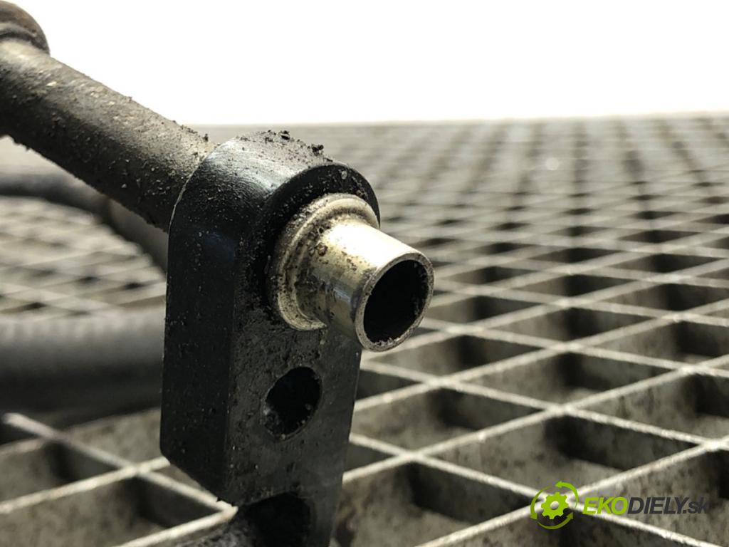 BMW 5 (E39) 1995 - 2003    535 i 180 kW [245 KM] benzyna 1998 - 2003  hadica servočerpadlo  (Rúrky, hadice servočerpadla)