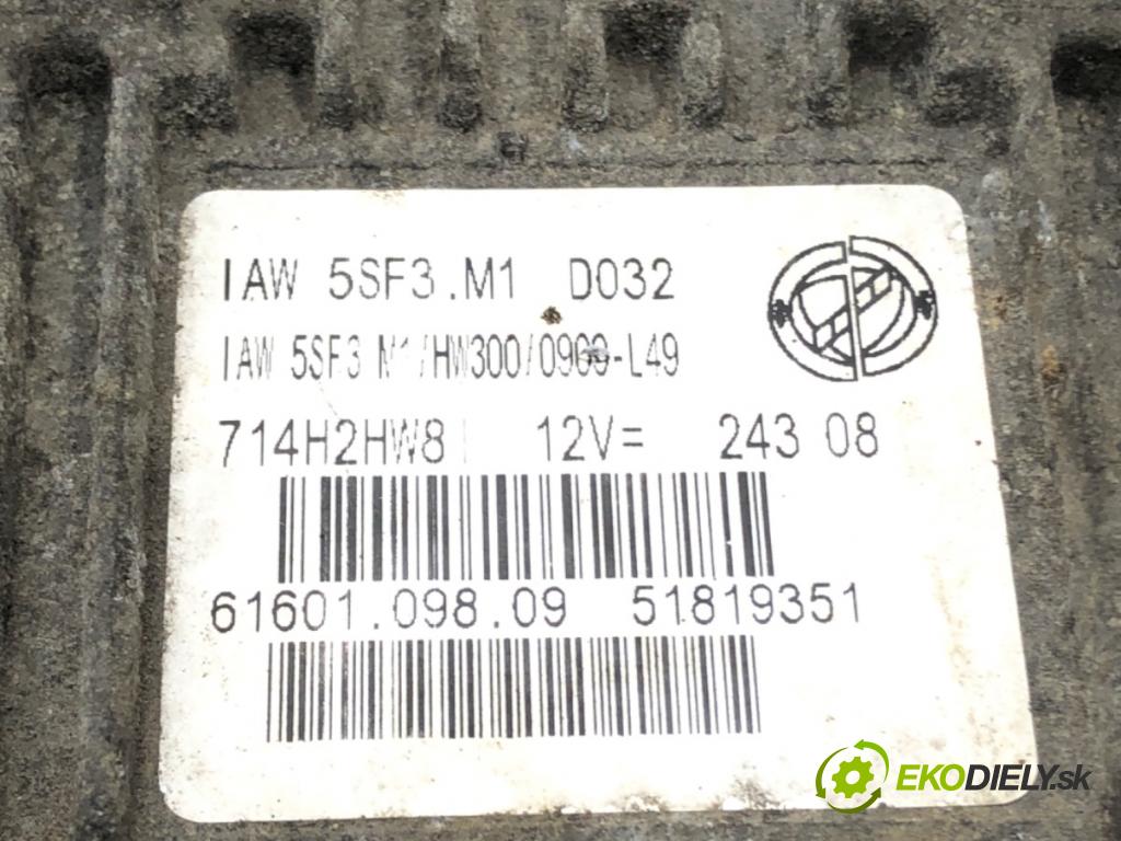 FIAT GRANDE PUNTO (199_) 2005 - 2022    1.2 48 kW [65 KM] benzyna 2005 - 2022  riadiaca jednotka Motor 51819351 (Riadiace jednotky)