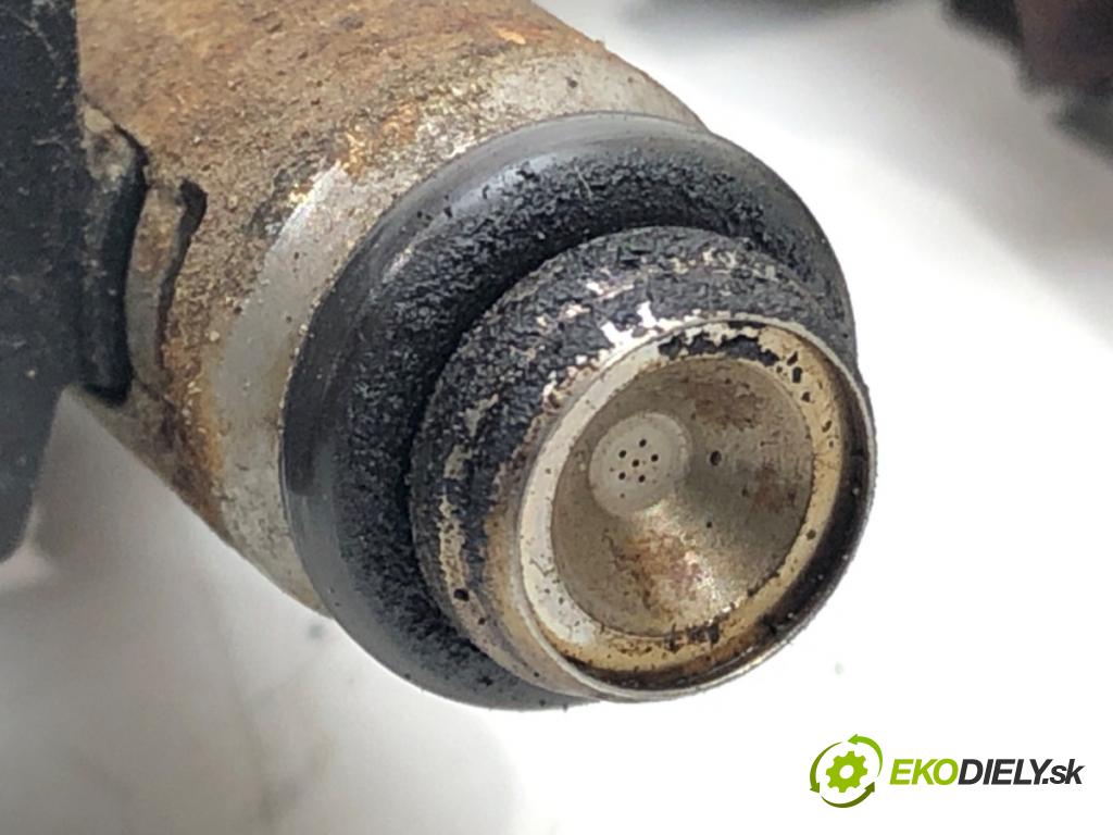 FIAT GRANDE PUNTO (199_) 2005 - 2022    1.2 48 kW [65 KM] benzyna 2005 - 2022  Lišta vstrekovacia CB261 (Vstrekovacie lišty)