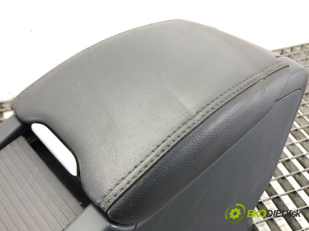 VOLVO S60 II (134) 2010 - 2018    D4 133 kW [181 KM] olej napędowy 2013 - 2015  Lakťová opierka  (Lakťové opierky)