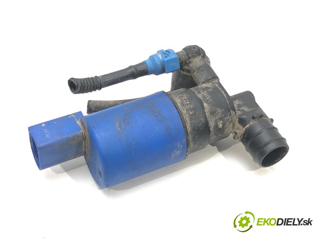 VOLVO S60 II (134) 2010 - 2018    D4 133 kW [181 KM] olej napędowy 2013 - 2015  pumpa ostrekovača AV61-13K082-AA (Motorčeky, čerpadlá ostrekovačov)