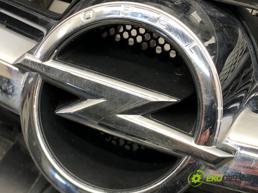 OPEL ASTRA J sedan 2012 - 2022    1.4 LPG (69) 103 kW [140 KM] Benzyna / gaz samocho  mřížka maska 13368851 (Mřížky (masky) chladičů)