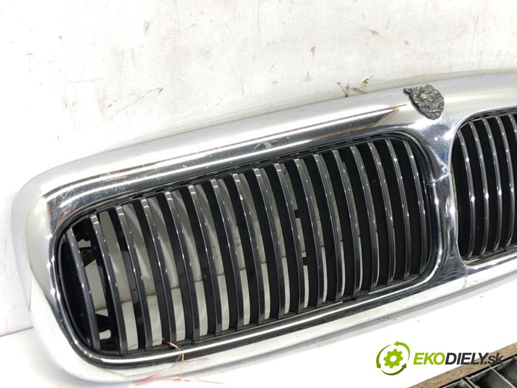 JAGUAR XJ (X308) 1996 - 2003    4.0 209 kW [284 KM] benzyna 1997 - 2003  mřížka maska BPCS94401 (Mřížky (masky) chladičů)