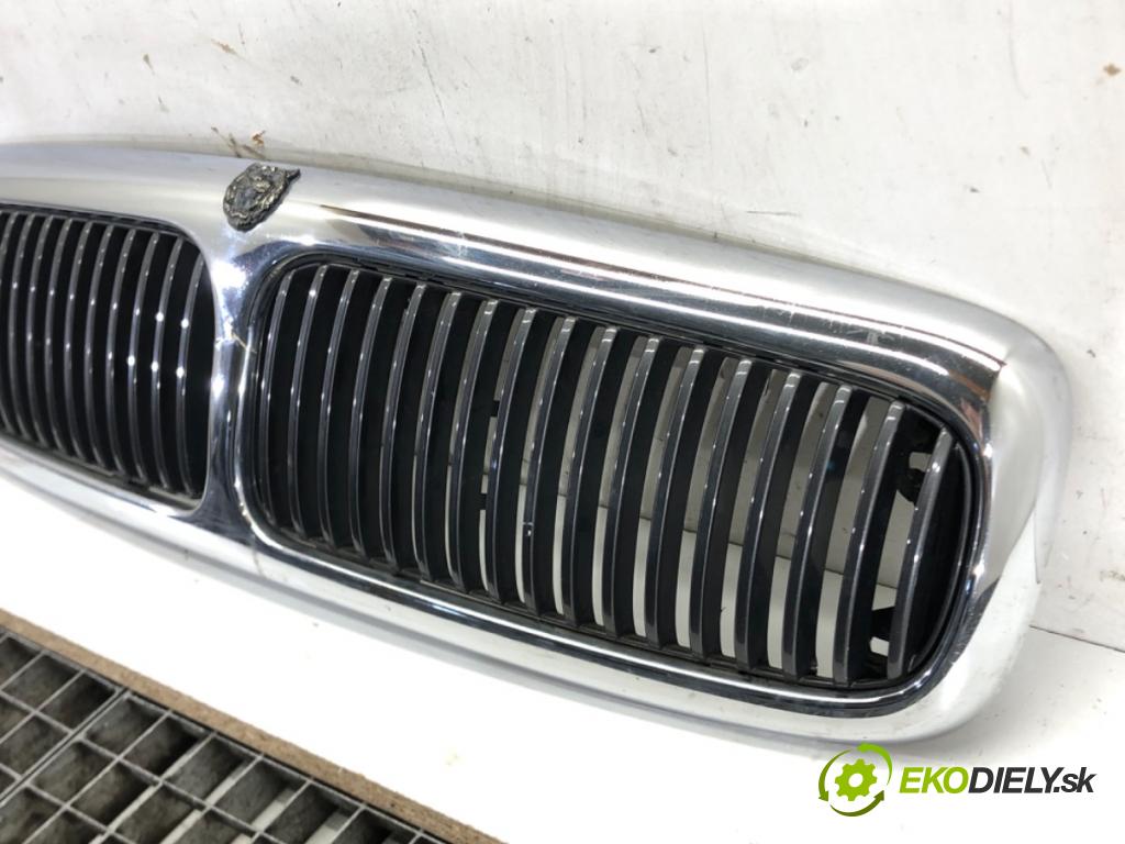JAGUAR XJ (X308) 1996 - 2003    4.0 209 kW [284 KM] benzyna 1997 - 2003  mřížka maska BPCS94401 (Mřížky (masky) chladičů)