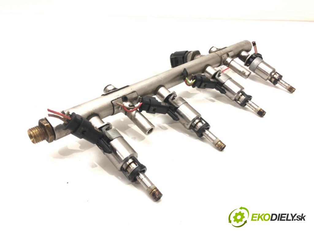 SKODA OCTAVIA III (5E3, NL3, NR3) 2012 - 2022    1.8 TSI 132 kW [180 KM] benzyna 2012 - 2022  Lišta vstrekovacia 06K133317G (Vstrekovacie lišty)