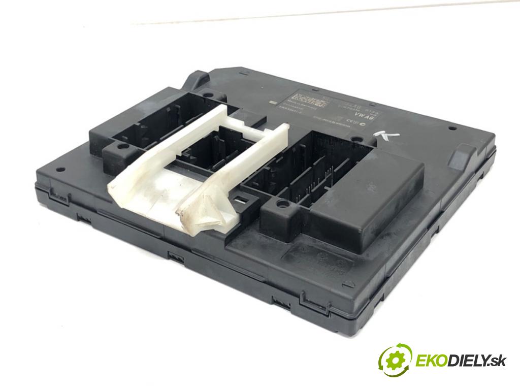 SKODA OCTAVIA III (5E3, NL3, NR3) 2012 - 2022    1.8 TSI 132 kW [180 KM] benzyna 2012 - 2022  Modul komfortu 5Q0937084AG (Moduly komfortu)