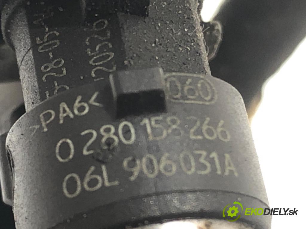 SKODA OCTAVIA III (5E3, NL3, NR3) 2012 - 2022    1.8 TSI 132 kW [180 KM] benzyna 2012 - 2022  Lišta vstrekovacia 06L906031A (Vstrekovacie lišty)