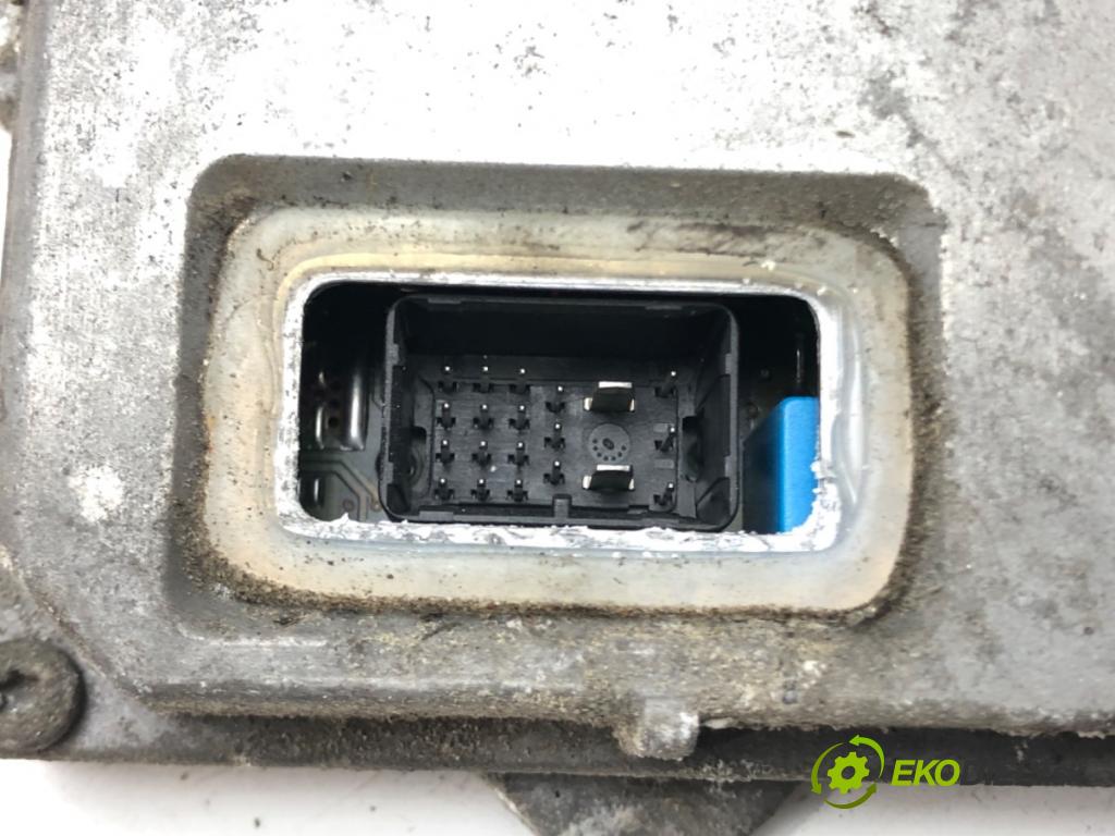 FORD MONDEO III Turnier (BWY) 2000 - 2007    1.8 16V 81 kW [110 KM] benzyna 2000 - 2007  Menič XENON 1S71-128655-AA (Riadiace jednotky xenónu)