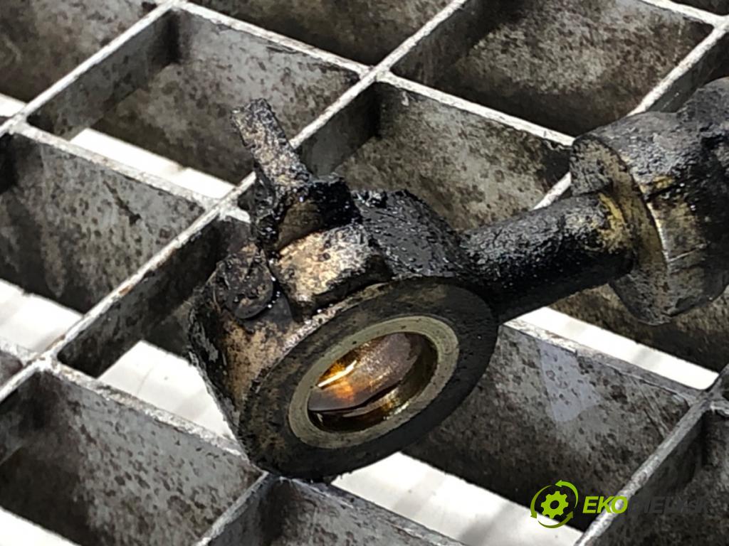 MAZDA PREMACY (CP) 1999 - 2005    2.0 TD 74 kW [101 KM] olej napędowy 2000 - 2005  hadica servočerpadlo  (Rúrky, hadice servočerpadla)