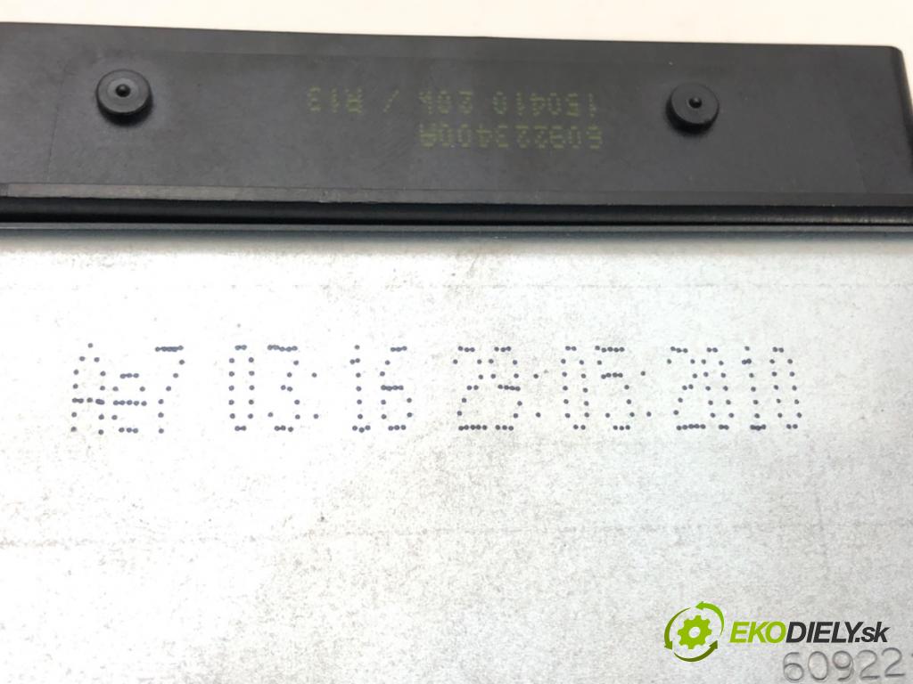 RENAULT MEGANE II (BM0/1_, CM0/1_) 2001 - 2012    1.4 16V (BM0B, CM0B) 72 kW [98 KM] benzyna 2002 -   senzor airbag 7701069907A (Snímače)