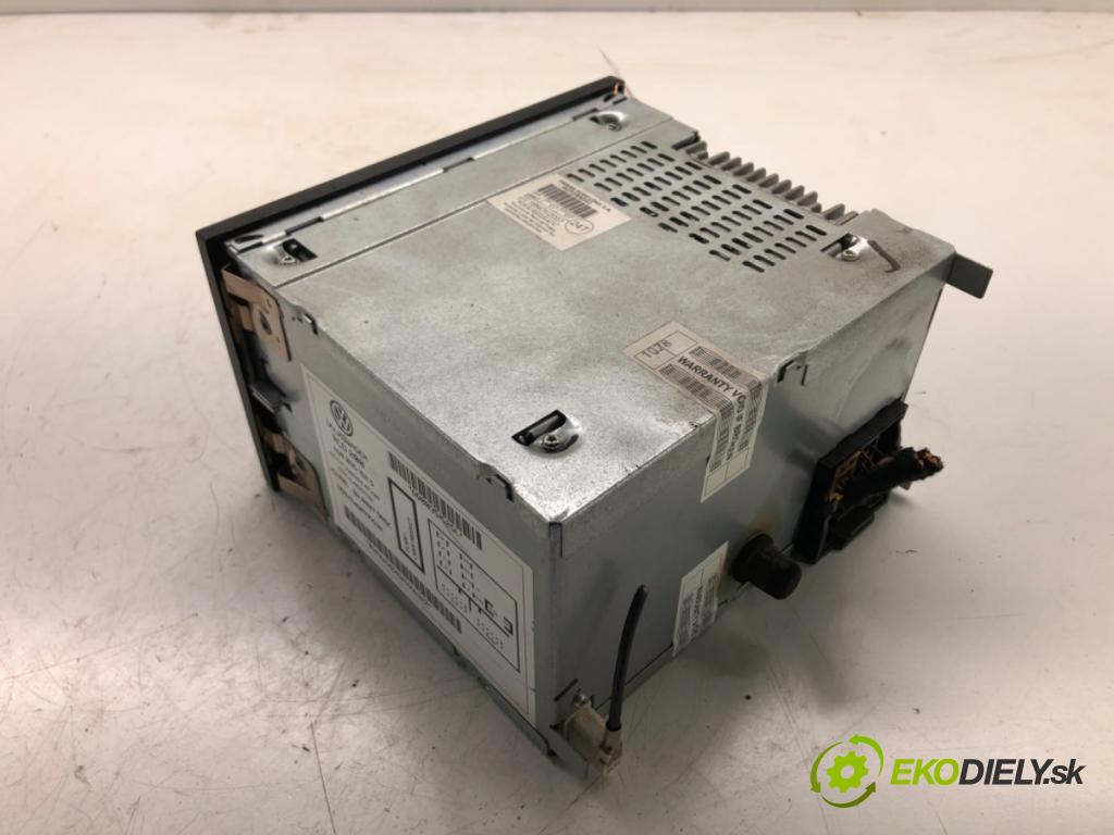 VW POLO (9N_, 9A_) 2001 - 2014    1.2 44 kW [60 KM] benzyna 2007 - 2009  RADIO 6Q0035152G (Audio zariadenia)