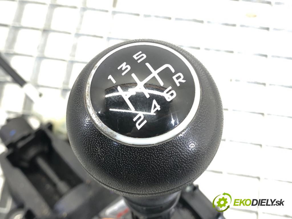 FIAT TIPO sedan (356_) 2015 - 2022    1.4 (356SXA1B) 70 kW [95 KM] benzyna 2015 - 2022  Kulisa 55276677 (Rýchlostné páky / kulisy)