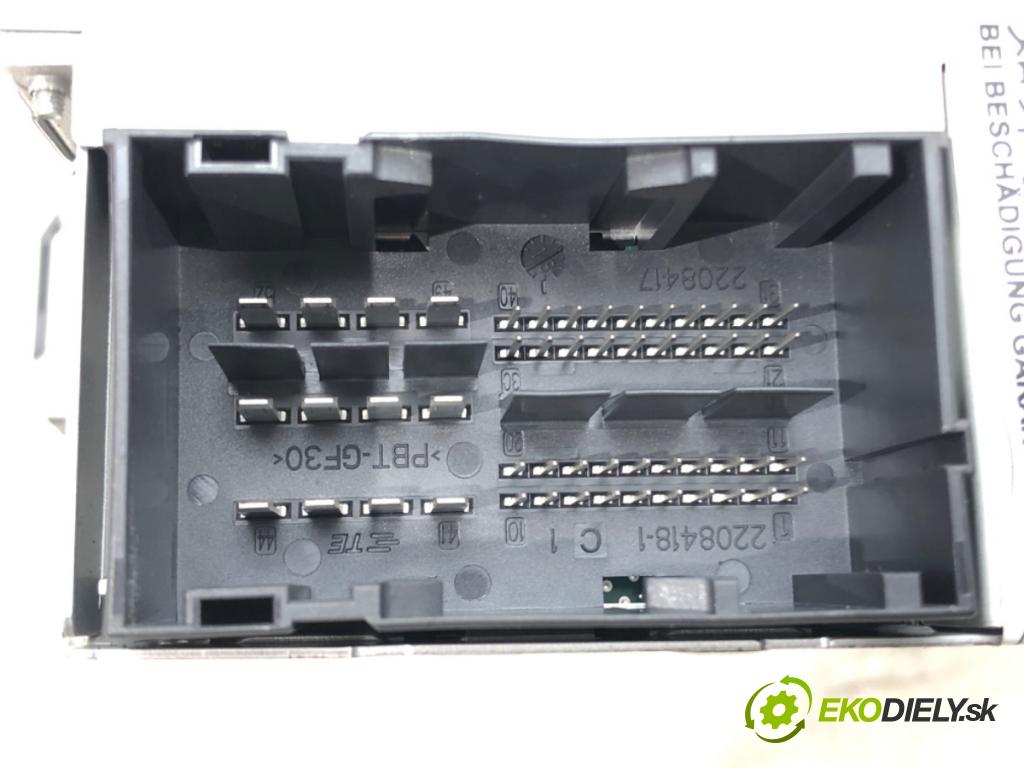 FIAT TIPO sedan (356_) 2015 - 2022    1.4 (356SXA1B) 70 kW [95 KM] benzyna 2015 - 2022  RADIO 07356803530 (Audio zariadenia)