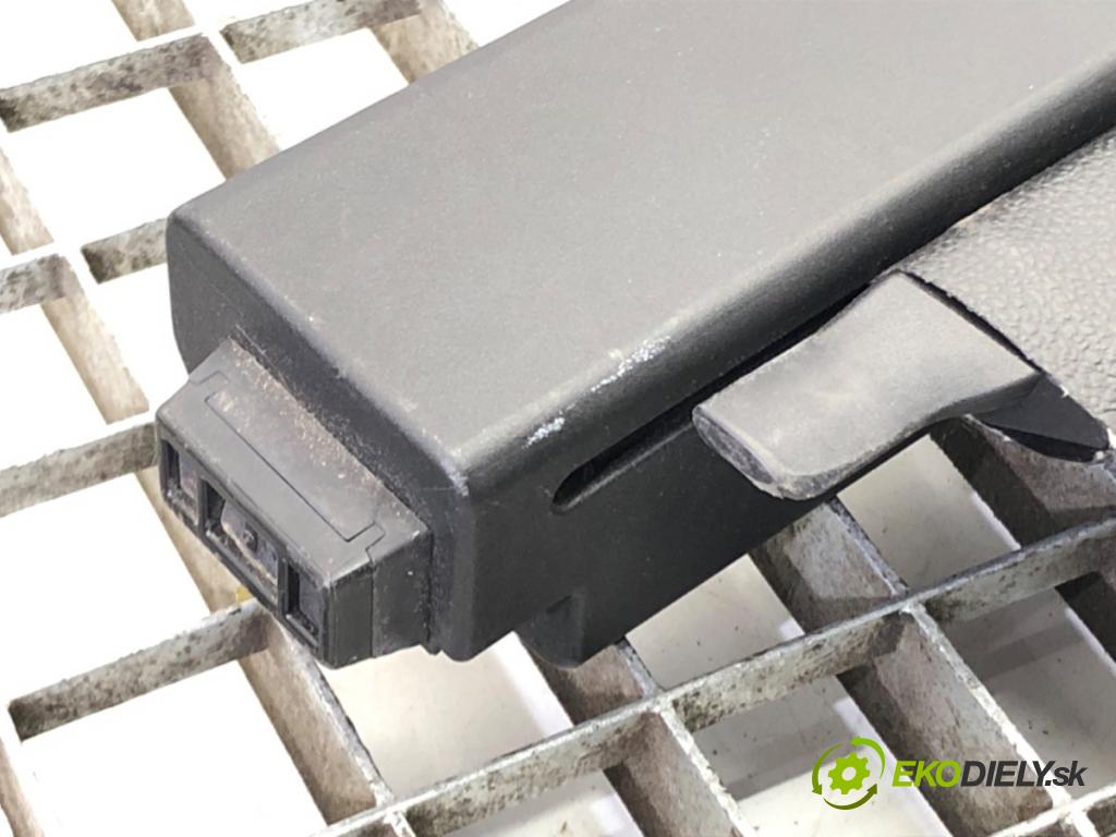 OPEL ASTRA J Sports Tourer (P10) 2010 - 2015    1.4 LPG (35) 103 kW [140 KM] Benzyna / gaz samocho  Roleta  (Rolety kufra)