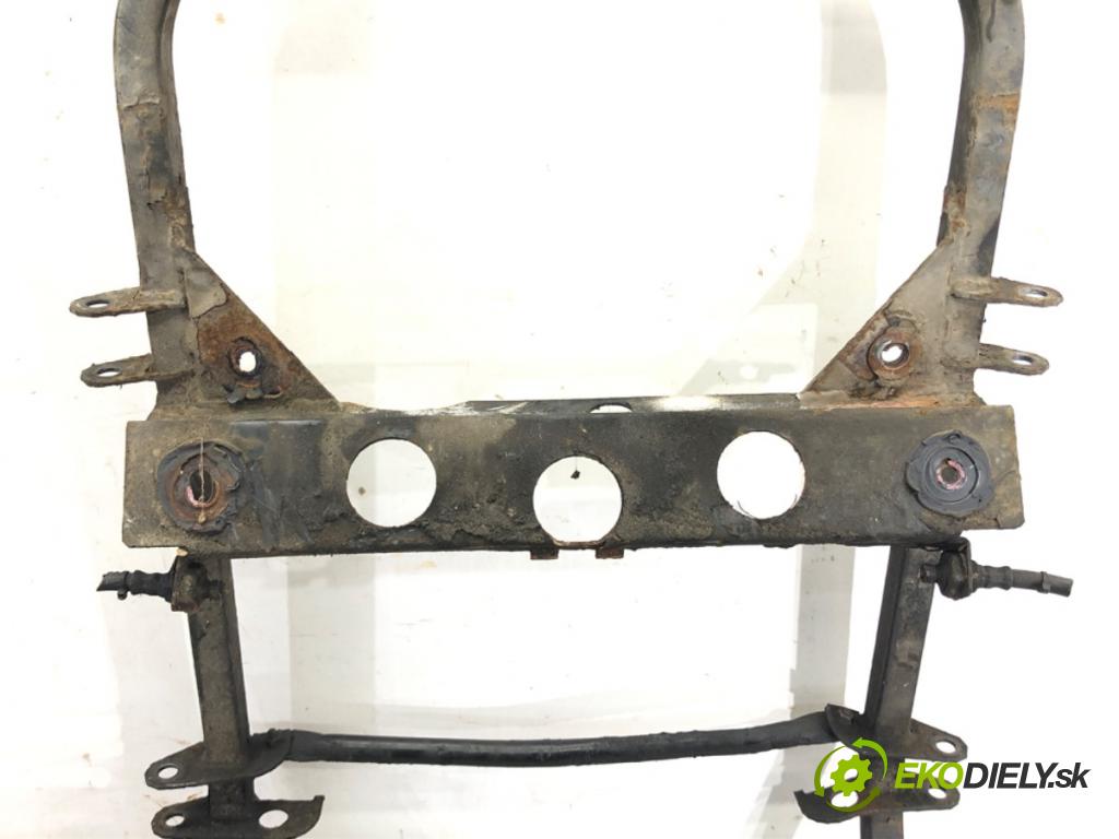 MICROCAR VIRGO 1999 - 2004    0.5 D 10 kW [14 KM] olej napędowy 1999 - 2004  výztuha pod motor  (Výztuhy přední)