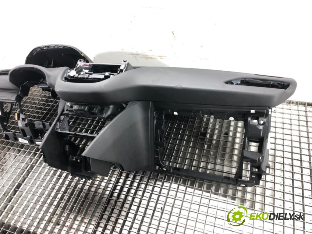 PEUGEOT 208 I (CA_, CC_) 2012 - 2022    1.2 VTI 82 60 kW [82 KM] benzyna 2012 - 2022  Palubná doska  (Palubné dosky)