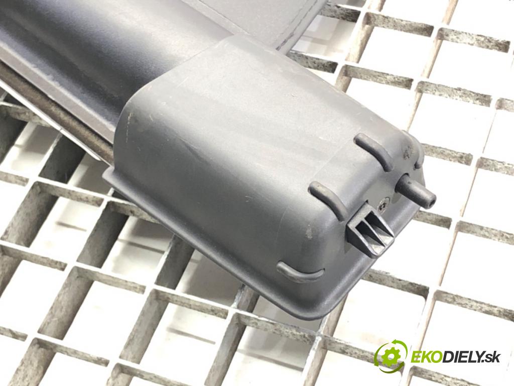 VW PASSAT B6 Variant (3C5) 2005 - 2011    2.0 TDI 103 kW [140 KM] olej napędowy 2005 - 2009  Roleta  (Rolety kufra)