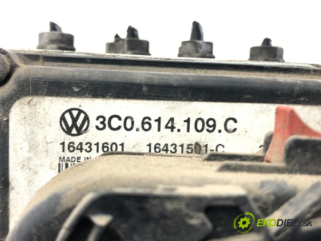VW PASSAT B6 Variant (3C5) 2005 - 2011    1.9 TDI 77 kW [105 KM] olej napędowy 2005 - 2010  Pumpa ABS 3C0614109C (Pumpy ABS)