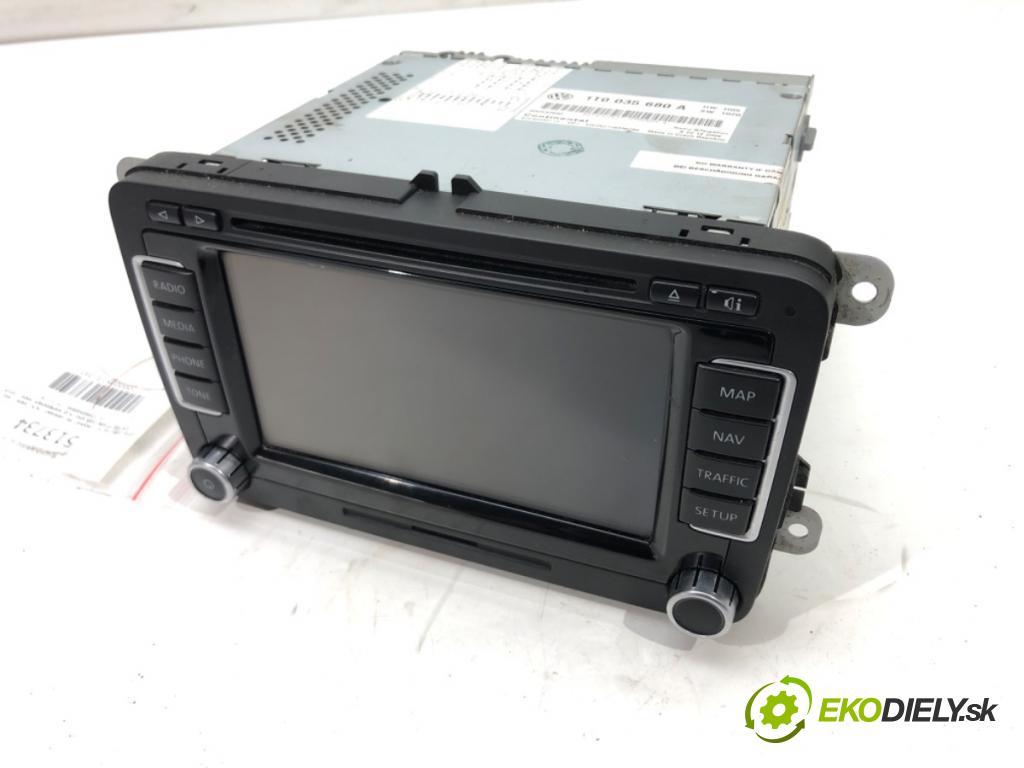 VW PASSAT B6 Variant (3C5) 2005 - 2011    1.9 TDI 77 kW [105 KM] olej napędowy 2005 - 2010  RADIO Navigácia 1T0035680A (Audio zariadenia)